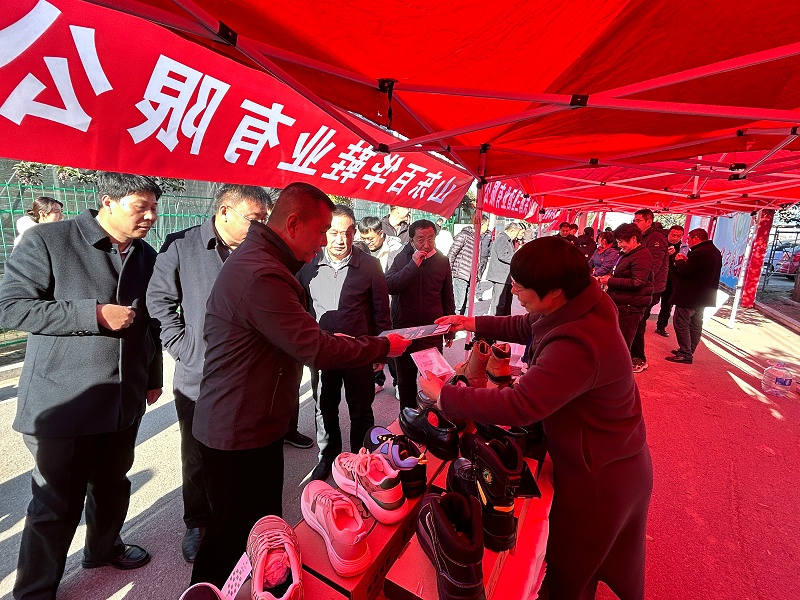 门徒娱乐受邀参加“首届中国诸葛亮杯若鲤大赛”暨名优特产展览会活动！