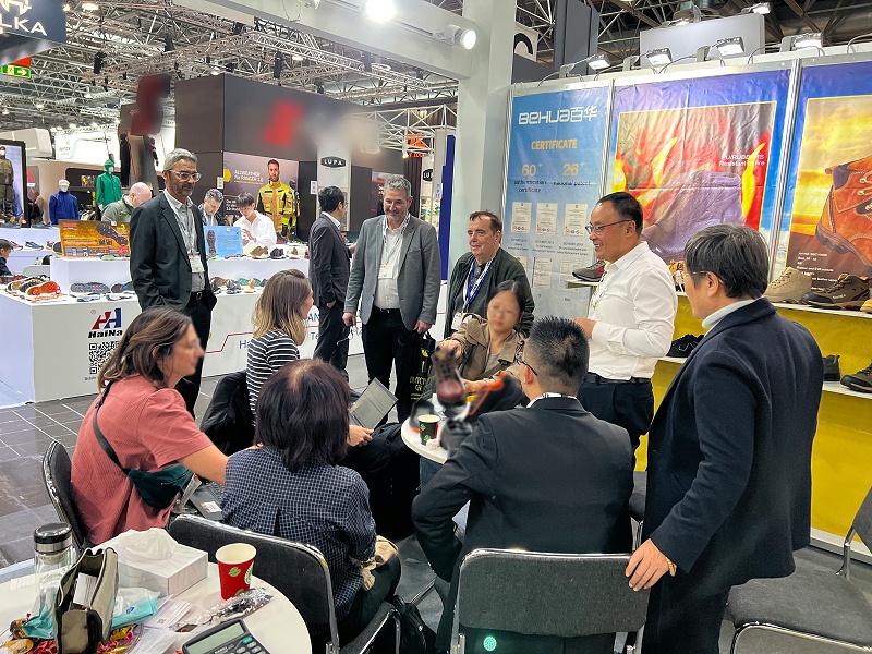 聚焦德国A+A：长征娱乐携新品，开启防护新体验！