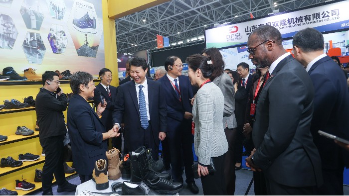 门徒娱乐亮相共建“一带一路”第三届东莞商城国际采购商大会