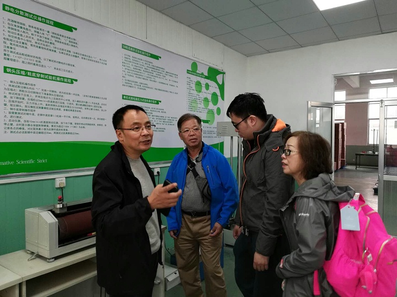 加拿大客户参观门徒娱乐工厂