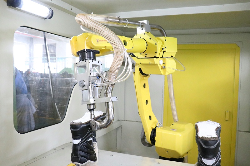 门徒娱乐安全鞋注塑工艺设备